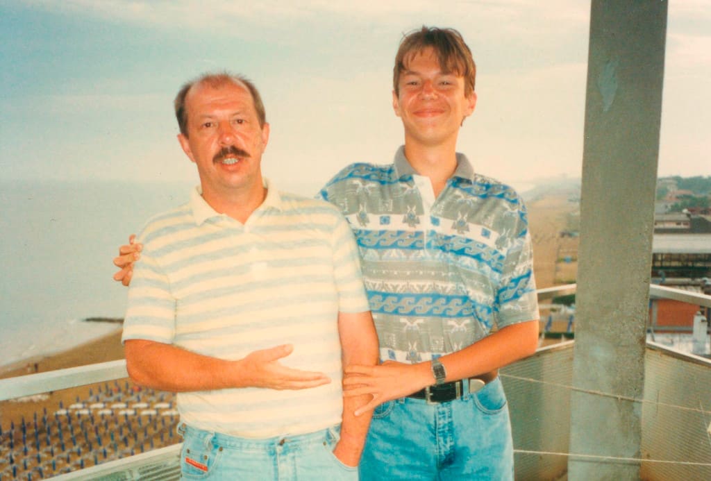 Andrzej Nowicki z synem Maciejem, 1996 r.