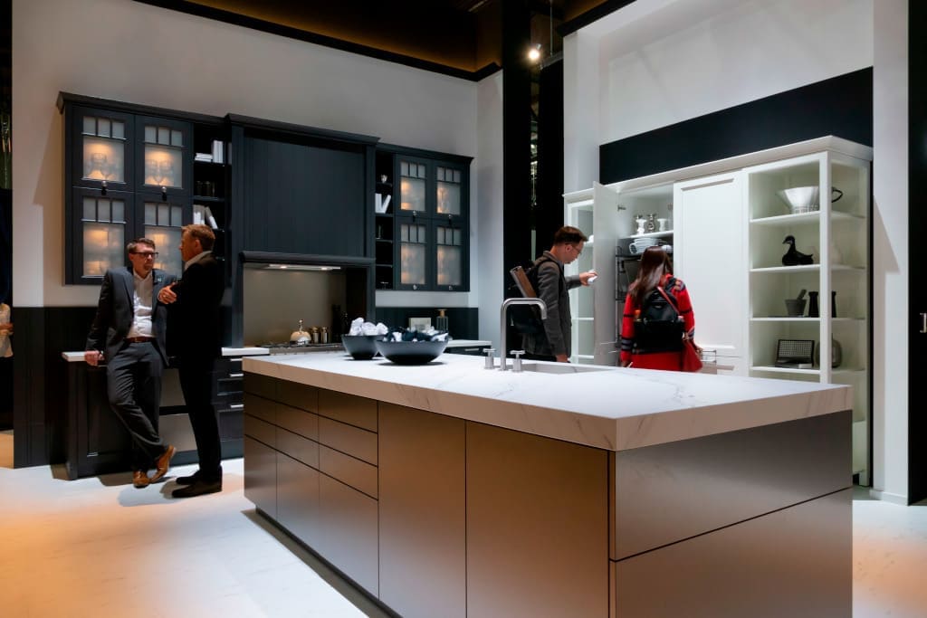 W gronie wystawców znalazła się firma Bauformat, która postawiła na kontrastujące zestawienia kolorystyczne.