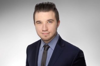 Daniel Skuza, doradca podatkowy.