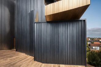 ESBO - panele na budynku