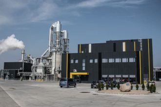 Zakład produkcji płyt TANNE to inwestycja Fabryk Mebli FORTE w Suwałkach, otwarta w 2018 r.