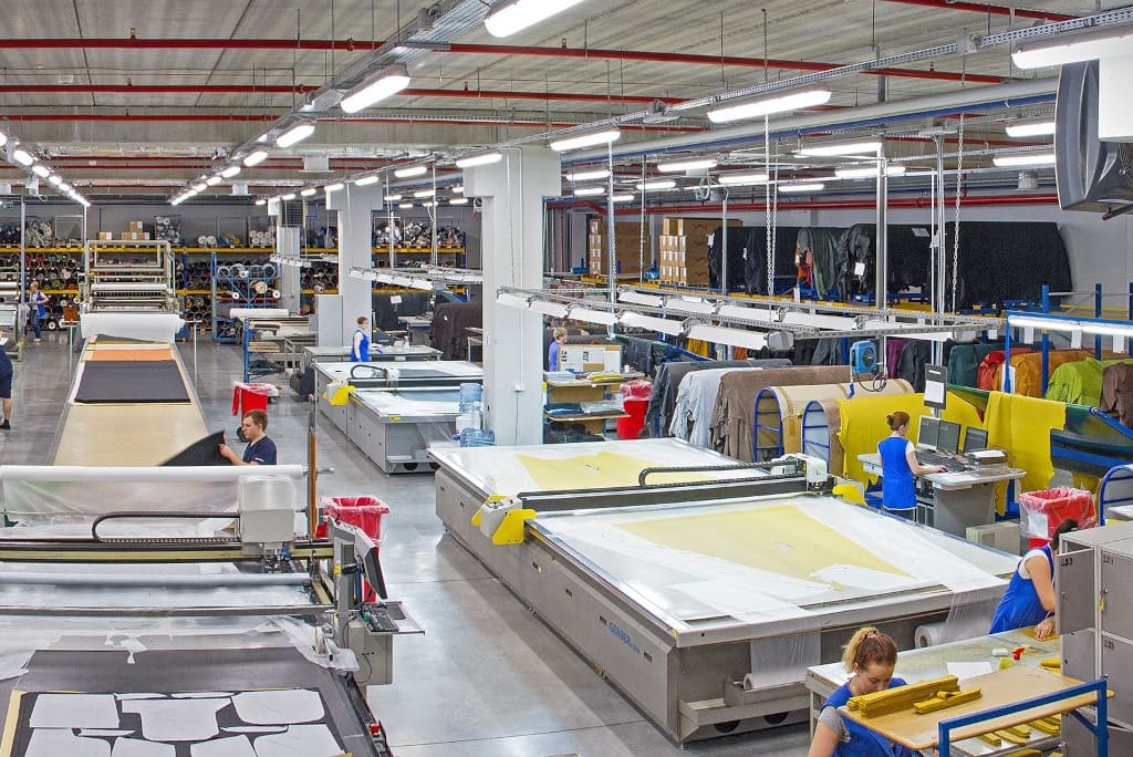 Według danych GUS wartość produkcji sprzedanej mebli w 2018 r. dla firm dużych, średnich, małych i mikro wyniosła 49,6 mld zł, wobec 45,2 mld zł rok wcześniej. Oznacza to wzrost aż o 9,8% w cenach bieżących względem 2017 r.