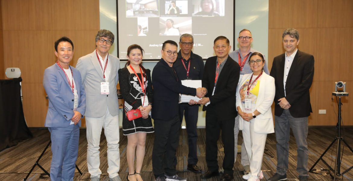 Członkowie Międzynarodowego Stowarzyszenia Wydawnictw Meblarskich (IAFP) uczestniczący w dorocznym walnym zgromadzeniu podczas targów MIFF 2023 wybrali nowy zarząd.