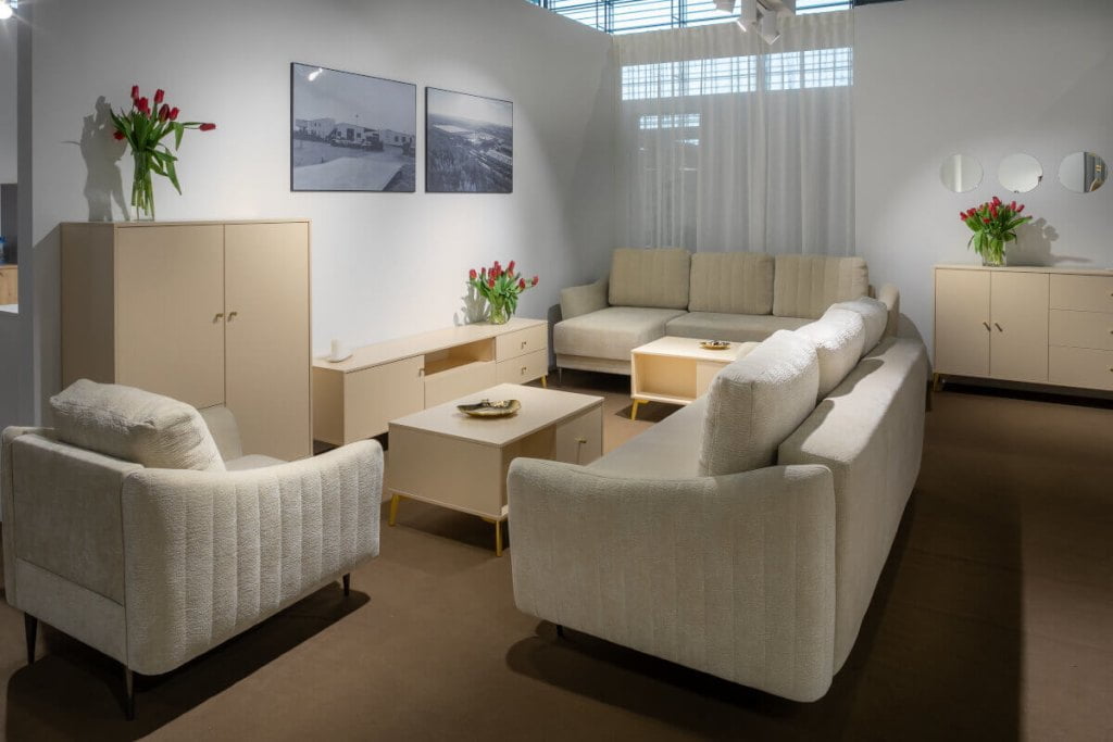 Idźczak - stoisko Meble Polska 2023 - meble tapicerowane