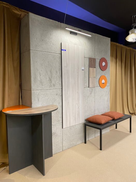 Interprint na tragach Meble Polska 2024 - ściana 