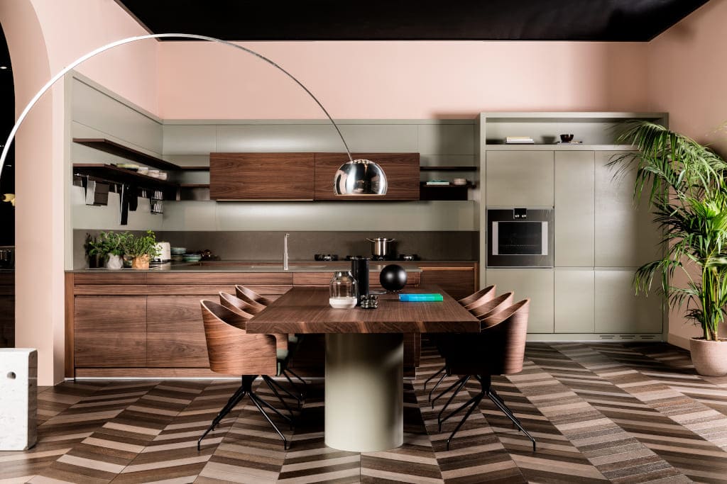 Kolekcja „Chronos” została wykonana zgodnie z najsurowszymi standardami kunsztu rzemieślniczego firmy L'Ottocento.