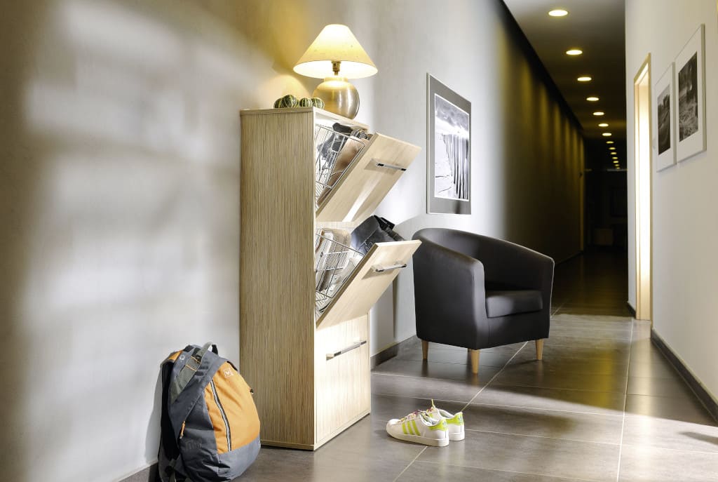 Kosze na buty są propozycją wyposażenia od Nomet, jako doskonały zamiennik tradycyjnych półek.