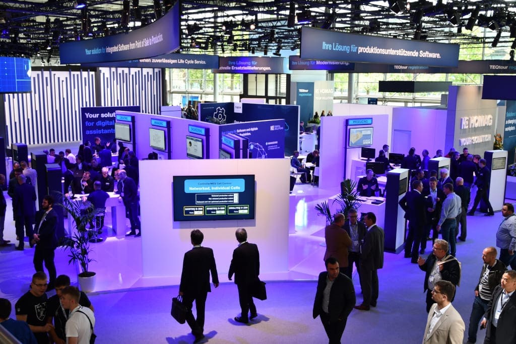 Na targach „Ligna 2019” firma Homag po raz kolejny całkowicie wypełniła halę 14 maszynami, oprogramowaniem i innowacjami technicznymi do obróbki drewna – wszystko na żywo, w trakcie działania.