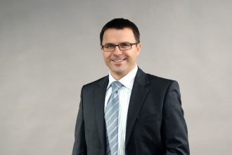 Michał Żywicki, prezes Zarządu firmy Bogatti.
