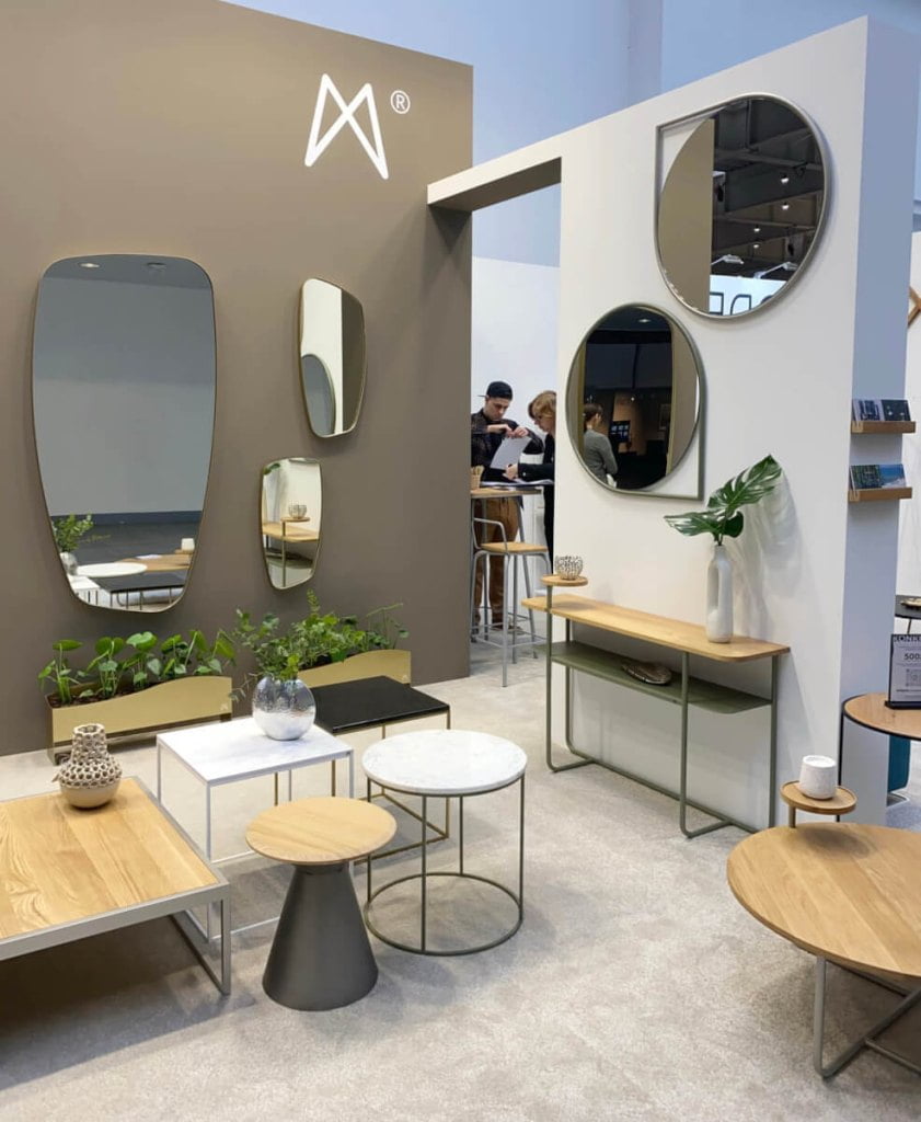 Stoisko My Modern Home na targach Meble Polska 2023, stoliki, lustra, konsole - miesięcznik i portal informacyjny branży meblarskiej biznes.meble.pl