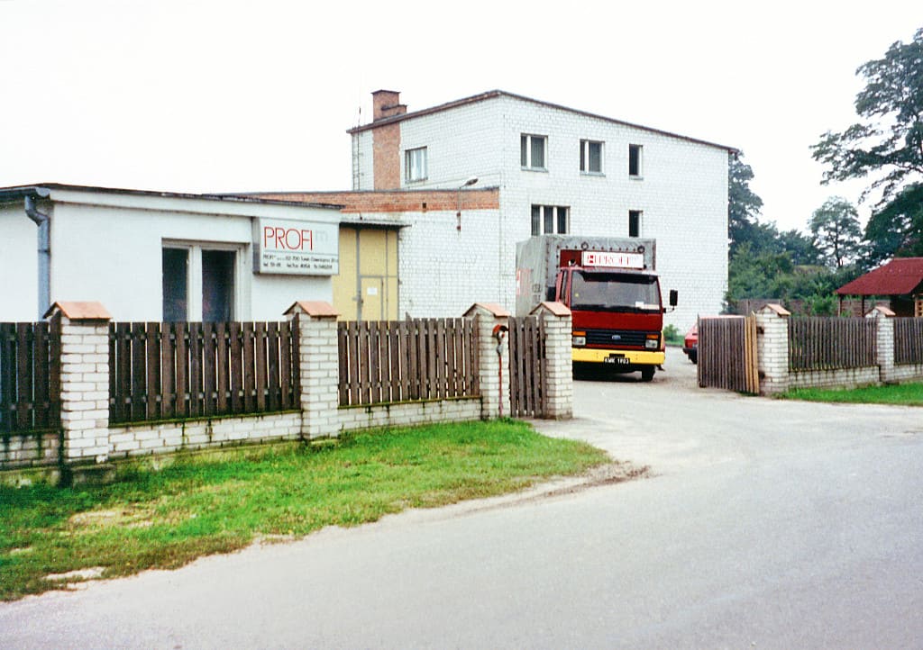 Początki firmy Profim, siedziba w Dzierżąznej, lata 90.