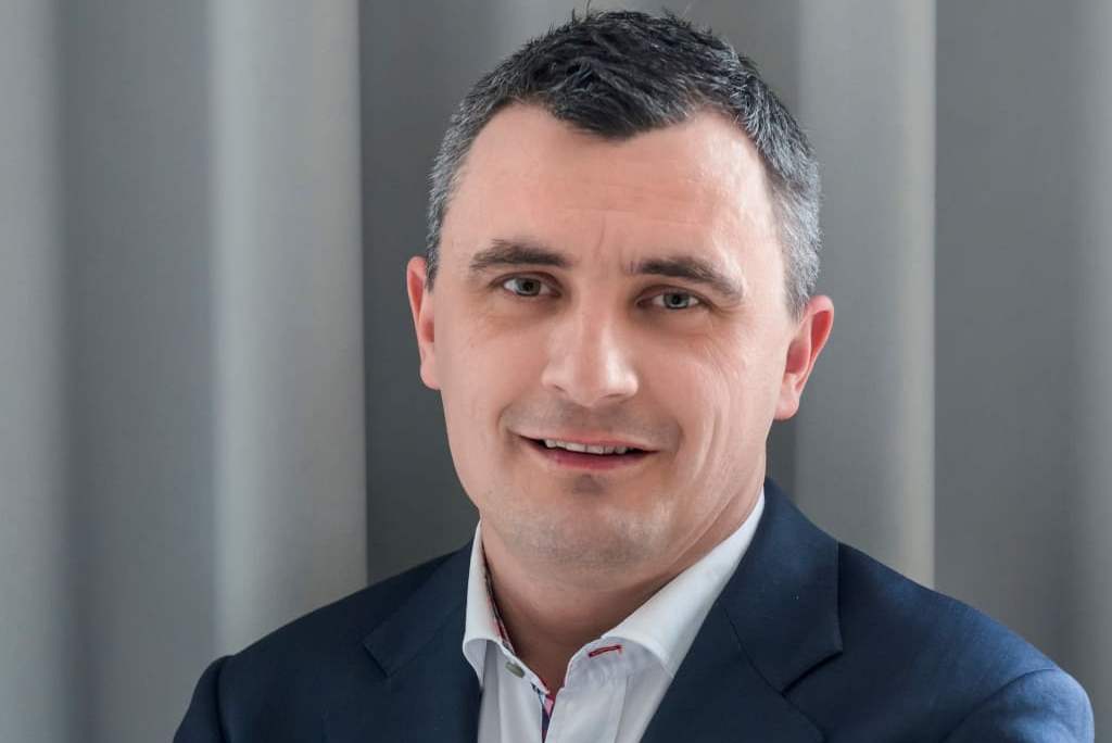 Rafał Trawiński, koordynator marketingu w firmie Szynaka Meble.