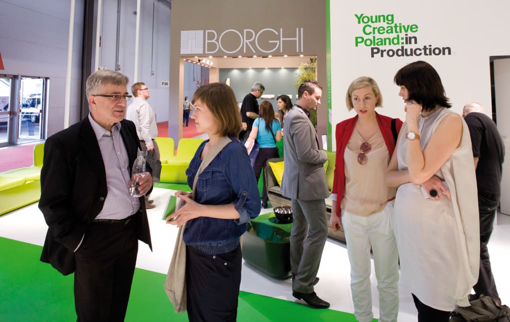 Ryszard Balcerkiewicz na wystawie „Young Creative Poland: in production” podczas targów Salone Internazionale del Mobile w Mediolanie w 2011 r.