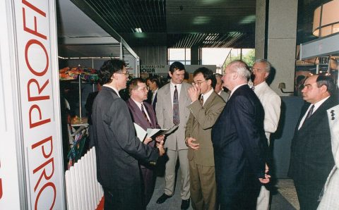 Ryszard Rychlik na targach „Biuro” w Poznaniu, maj 1994 r.