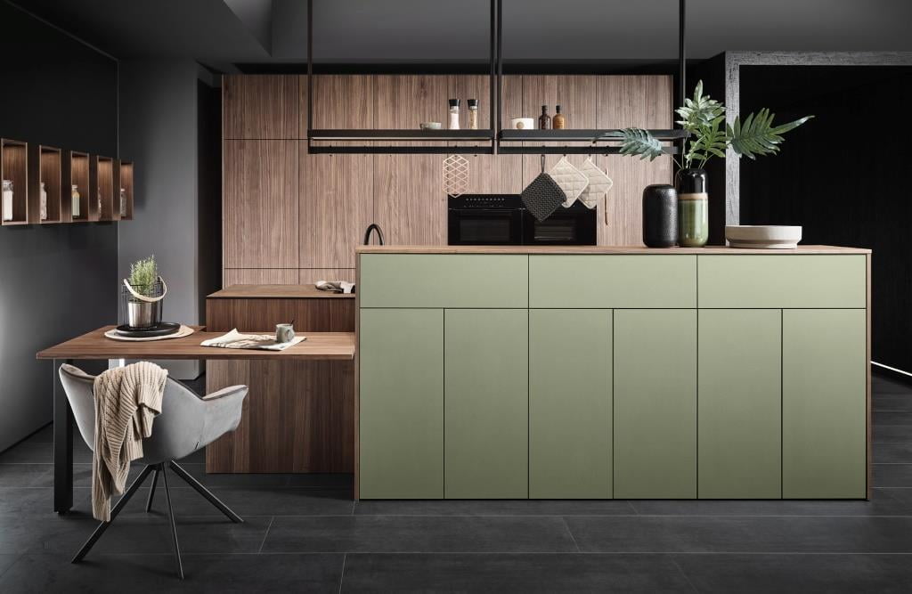 Fronty kuchenne wykonane z linoleum promieniują naturalnością.