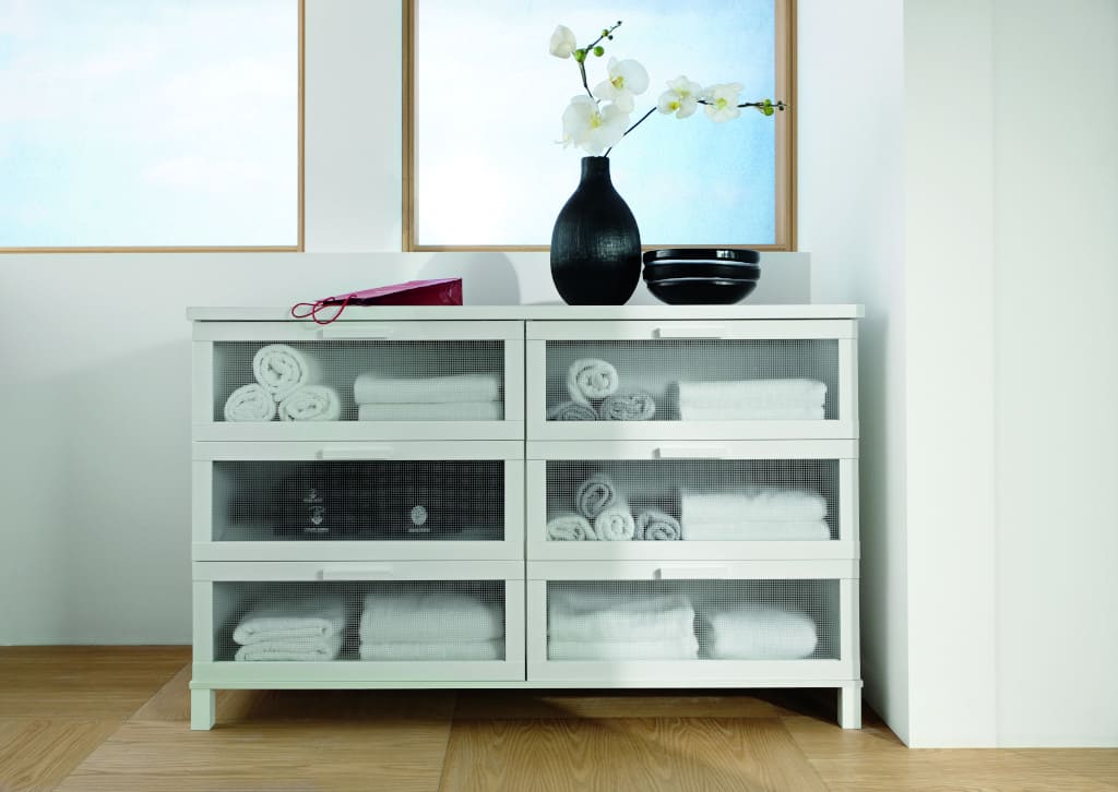 Jak zaznaczają przedstawiciele Saint Gobain-Glass, przeszklone meble w pomieszczeniach pozwolą na udekorowanie przestrzeni wokół, w najprostszy, ale najbardziej skuteczny sposób.