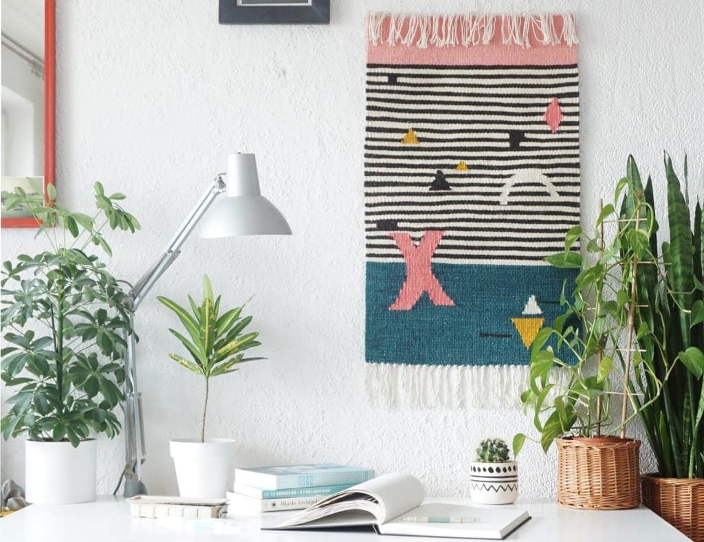 „Shapes on Stripes” to kilim Tartaruga Studio inspirowany językiem tradycyjnych tkanin wschodnich i huculskich.
