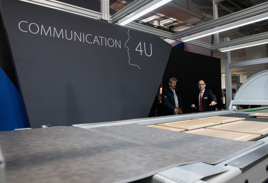 Dzięki rozwiązaniom prezentowanym na Bürkle Technology Arena firma zademonstrowała pełny zakres usług w zakresie cyfryzacji, automatyzacji i stale rosnących poziomów indywidualizacji.