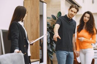 GUS podał dane uwzględniające sprzedaż mebli w lutym br.