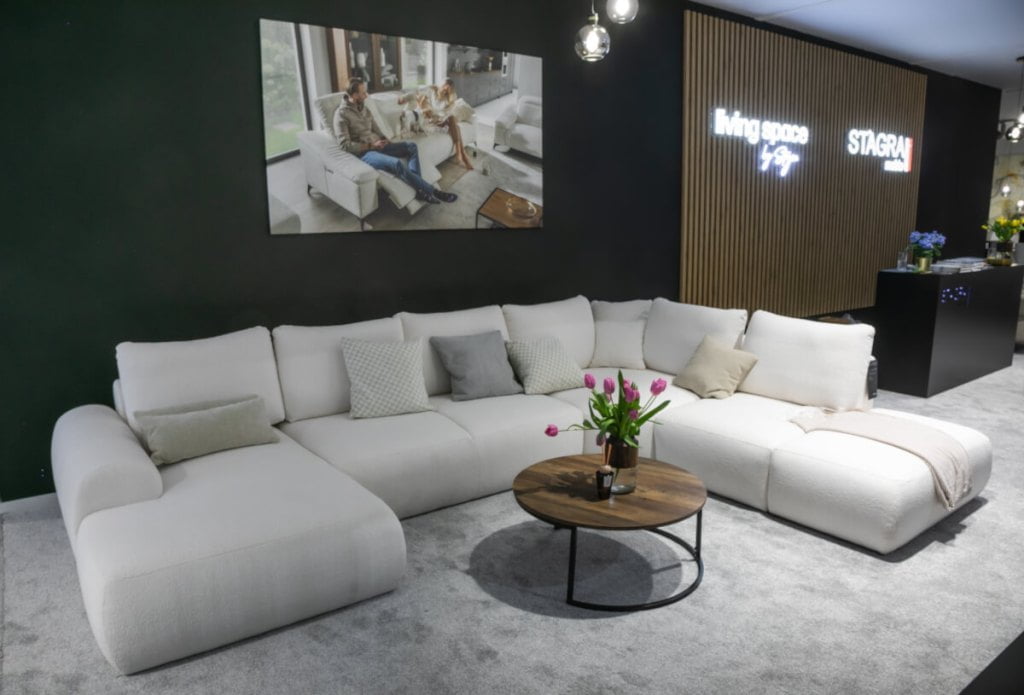 Stagra - LivingSapce - narożnik Dionizos