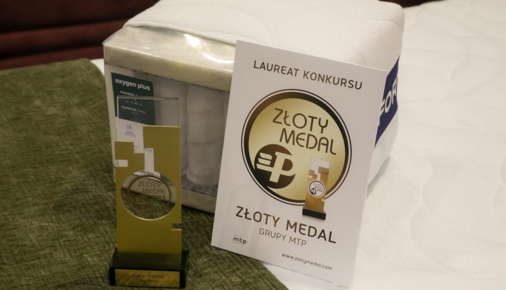 Materac Oxygen Plus nagrodzony Złotym Medalem MTP. -Comforteo na Meble Polska 2023