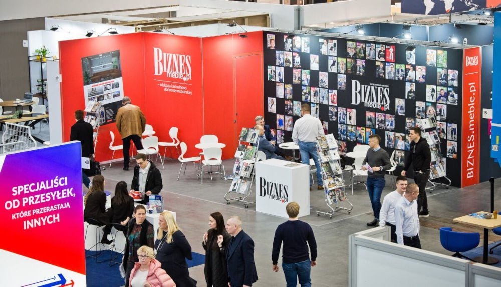 Stoisko BIZNES.meble.pl na targach Meble Polska 2023. Fot. Fotobueno.