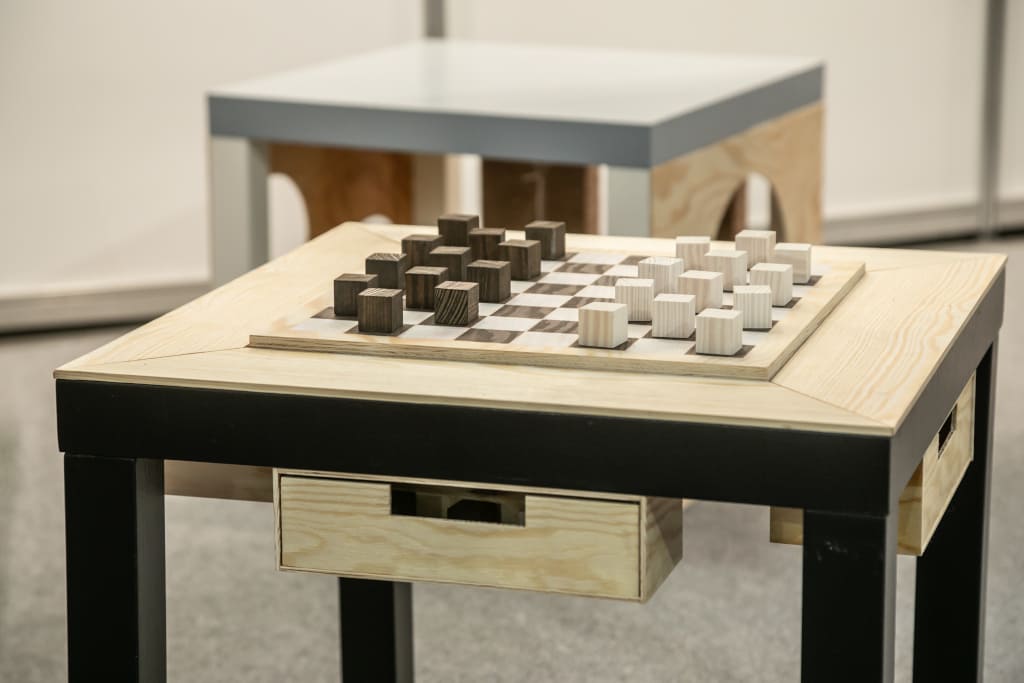 Oprócz 150 modeli mebli w skali 1:10, na wystawie znalazły się także prototypy mebli.