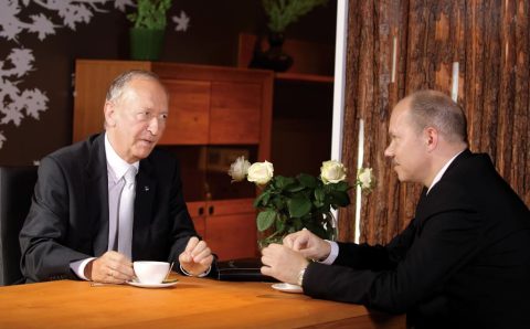 Od lewej: Wojciech Gieburowski, były prezes Zarządu i Wiesław Kalinowski, nowy dyrektor handlowy KMK Kolekcja Mebli Klose.