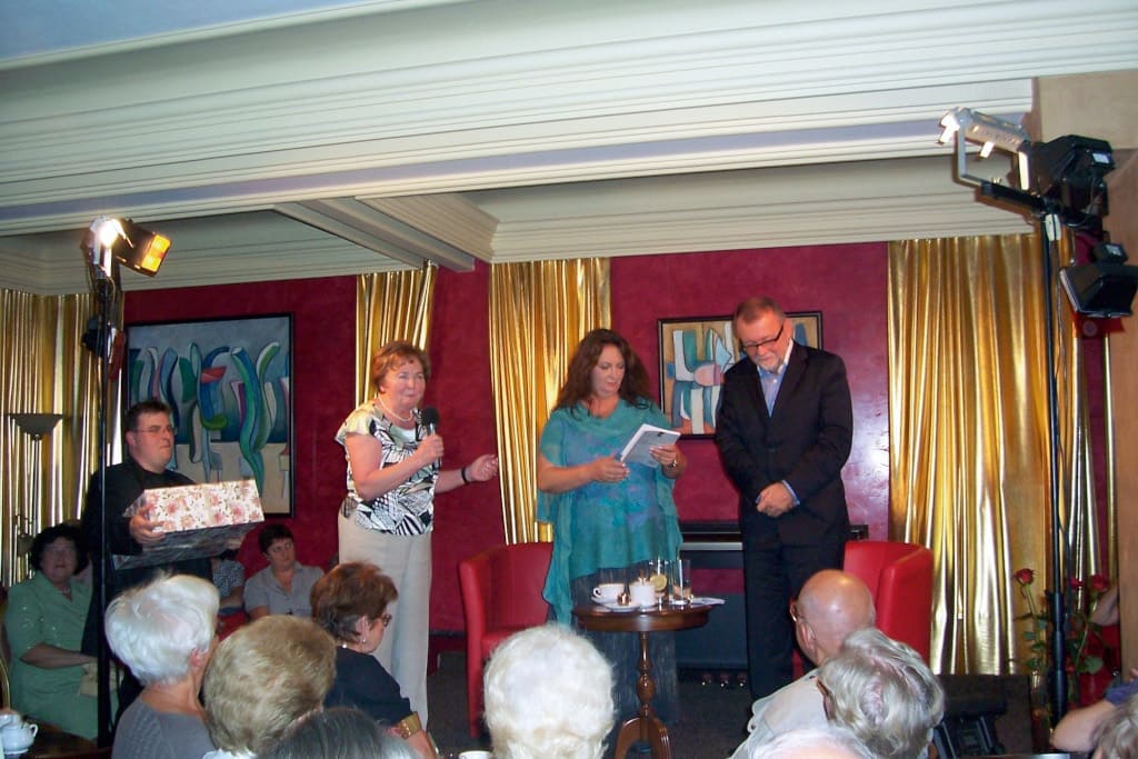 Wśród artystów występujących w Cafe Caroline znalazła się m.in. Anna Dymna.