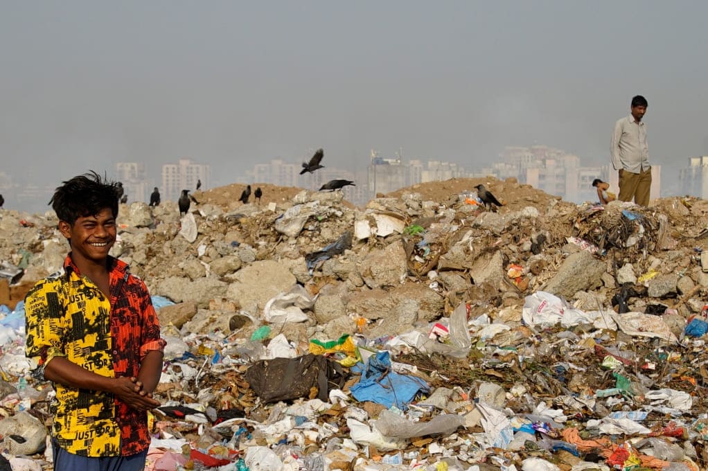 Wystawa „Let’s talk about garbage” przygotowana przez Hugona Kowalskiego i Marcina Szczelinę, a zaprezentowana m.in. na Łódź Design Festival w 2017 roku.
