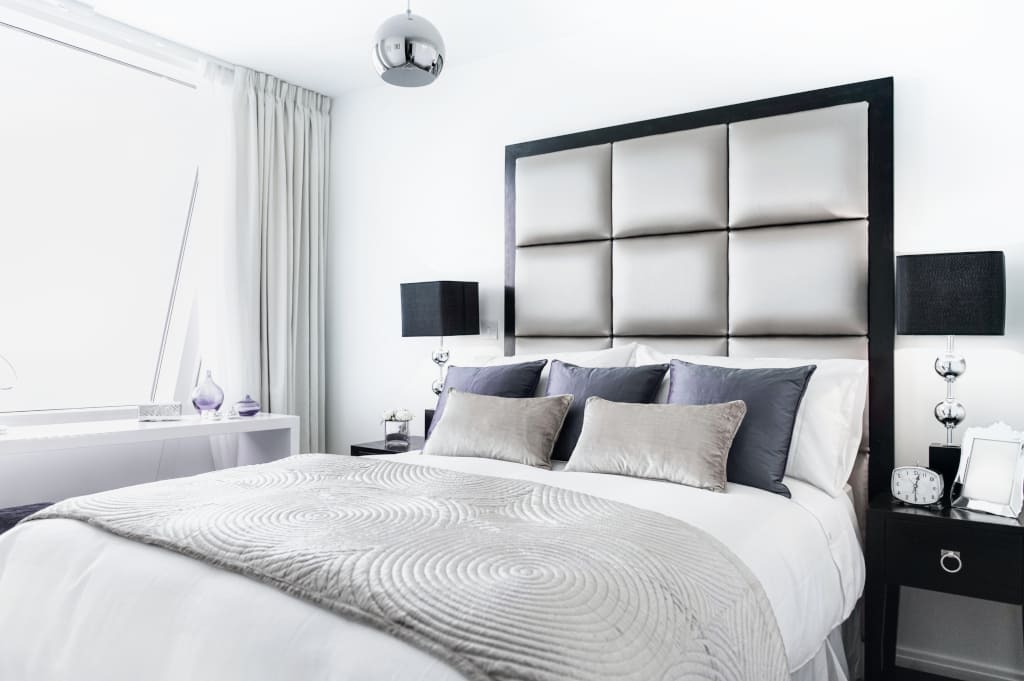 Białe wnętrze pomalowane farbą marki Jedynka.