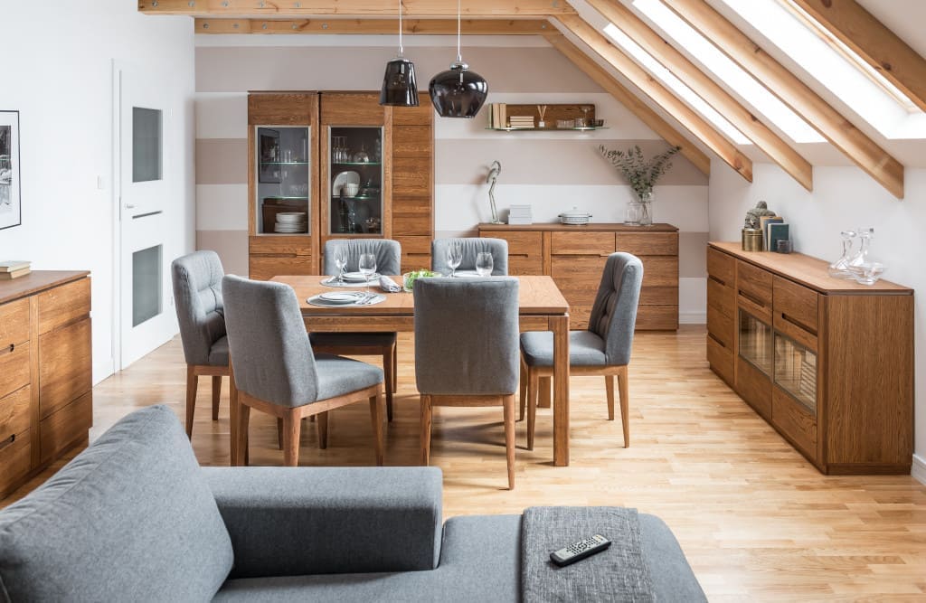 Jadalnia „Montenegro” to klasyczna propozycja z oferty firmy Szynaka Meble.