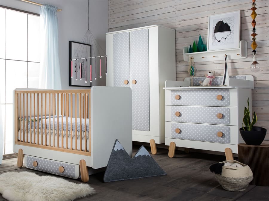 Kolekcja „I’ga” marki Pinio to solidne meble z drewna bukowego i najwyższej jakości płyty laminowanej.