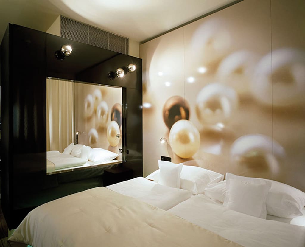 Laminaty Polyrey w Signature Hotel.