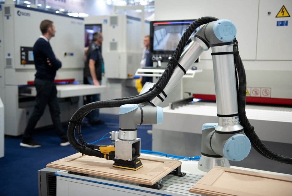 Targi LIGNA - ekspozycja targowa - miesięcznik i portal informacyjny branży meblarskiej biznes.meble.pl