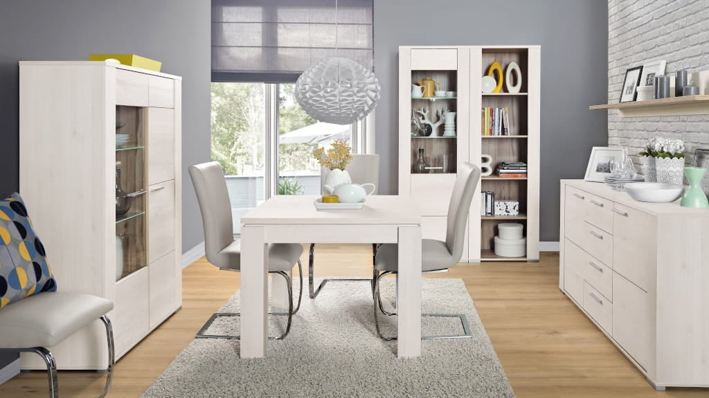 Efekt lekkości i przestronności gwarantują meble w stylu skandynawskim z kolekcji „Dany” z oferty Forte.