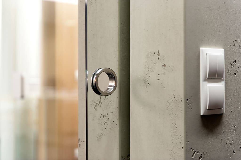 Z okleinami marki Imi-Beton można pracować przy zastosowaniu tradycyjnych narzędzi stolarskich.