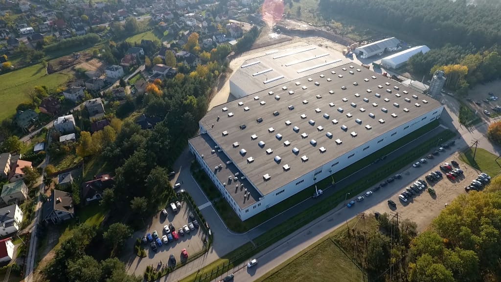 Otwarta w 2017 r. hala produkcyjna w Fabryce Mebli Szynaka w Nowym Mieście Lubawskim.