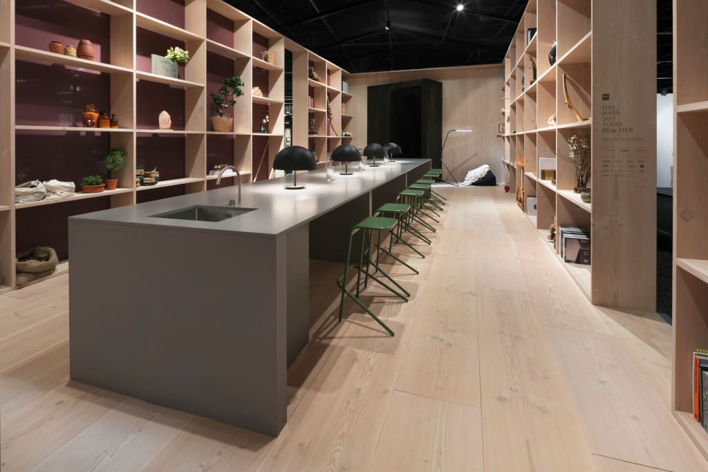 Podłoga w całym „Das Haus” została wykonana z desek pochodzących z kolekcji „Douglas” duńskiej rodzinnej firmy Dinesen.