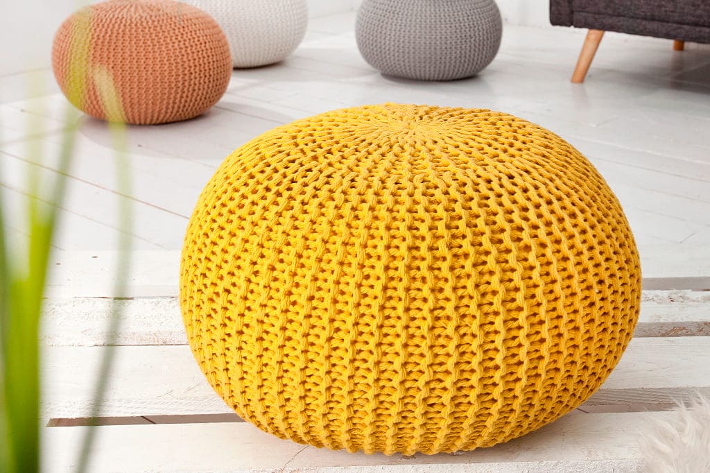 „Knitted Ball” (prod. Interior Space, dystr. 9design) zachwyca oryginalnym stylem. To subtelna i romantyczna propozycja dla miłośników doskonałego designu.