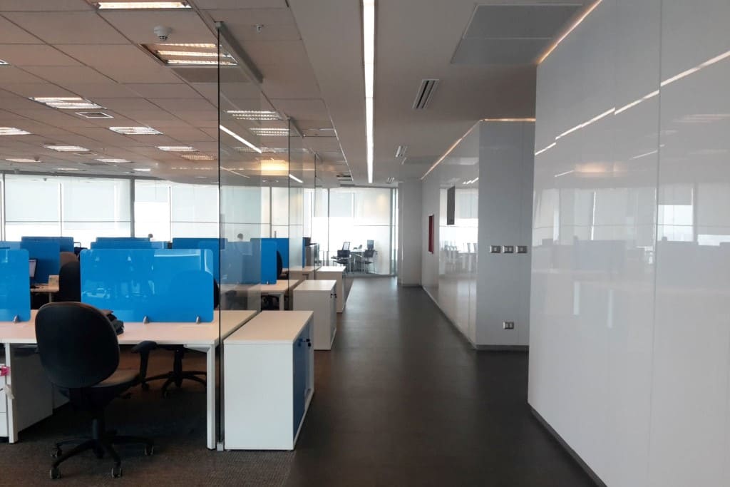 „Rauvusio brilliant” firmy Rehau to najnowszej generacji laminat o wysokim połysku.