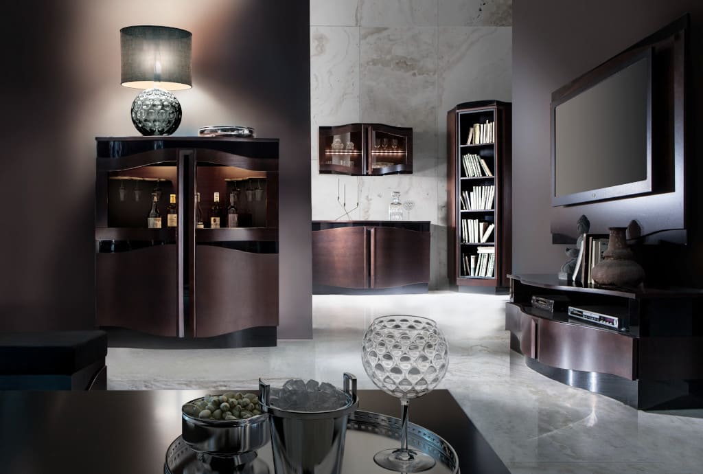 Salon z kolekcji „Diuna” firmy Mebin to kilkanaście rodzajów brył stojących i wiszących – w różnych rozmiarach, pięknym wybarwieniu wenge i niepowtarzalnym kształcie.