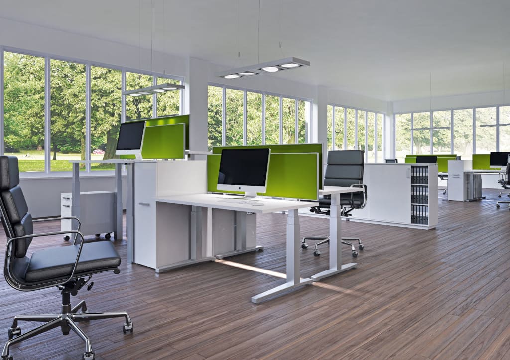 „LegaDrive” to nowoczesny i komfortowy system regulacji wysokości blatu biurka. Opracowany przez firmę Hettich, daje pracownikom możliwość wyboru optymalnej pozycji w trakcie pracy: stojącej lub siedzącej.