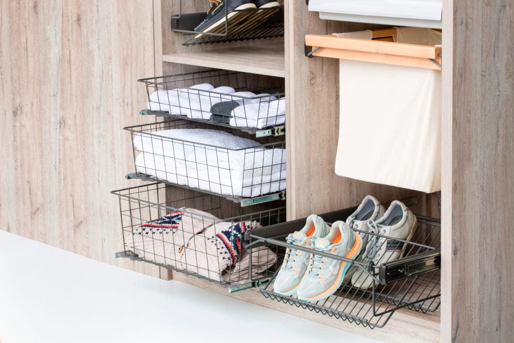 Szuflady „MD Novum” firmy Nomet to system nowych prowadnic kulowych, który pozwala na wygodne wysunięcie zawartości.