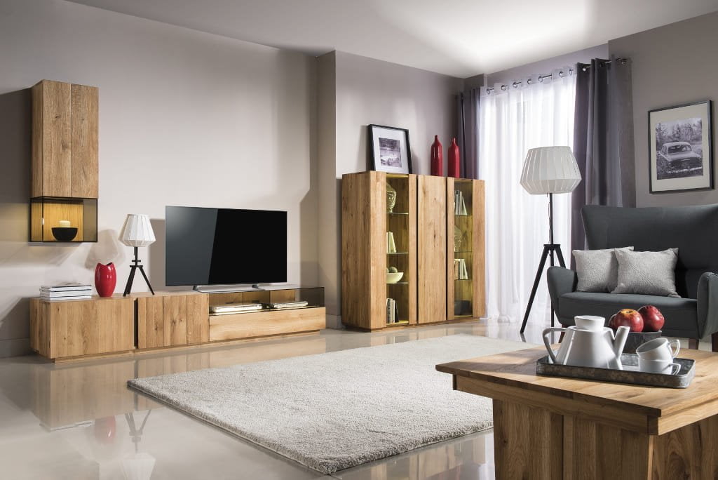 Nowością, którą proponuje firma Zakor jest kolekcja „Faviana”. To komplet z naturalnego sękatego dębu, zawierający jednocześnie nowoczesne, poszukiwane przez klientów elementy.