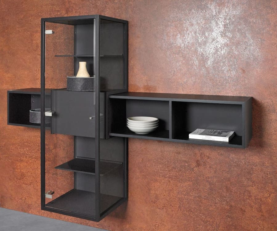 Kombinacja funkcji i estetyki – montowany za pomocą kleju zawias „Sensys” od Hettich.