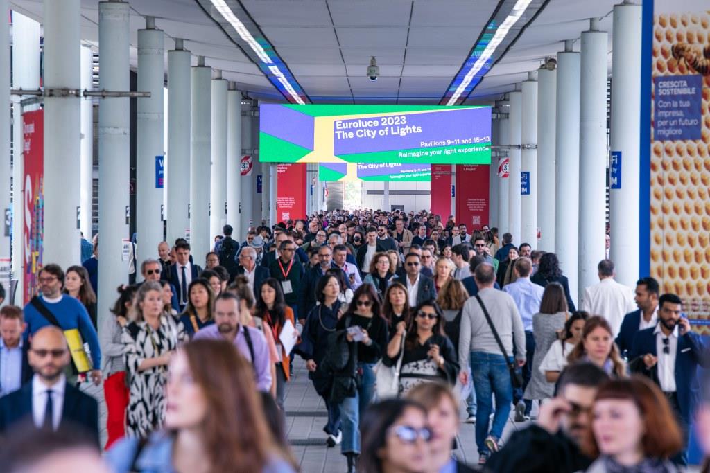 Organizatorzy opublikowali statystyki Salone del Mobile.Milano 2023.