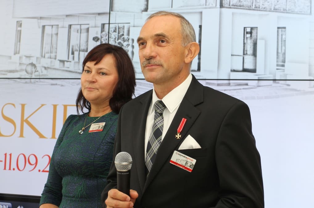 Alina i Jan Szynaka podczas otwarcia Centrum Przemysłu Meblowego w Lubawie w 2015 roku.