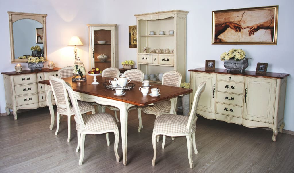Jadalnia „Verona” marki LivinHill to stylowe meble we francuskim stylu.