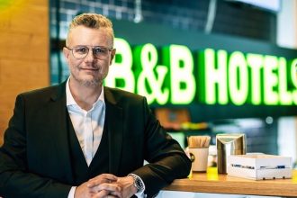 Nowa strategia B&B Hotels według Jakuba Bilika, dyrektora zarządzającego B&B Hotels Polska.